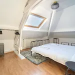 At The Water's Edge, Warmthy - Small Price Appartement *