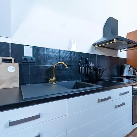 At The Water's Edge, Warmthy - Small Price Apartment